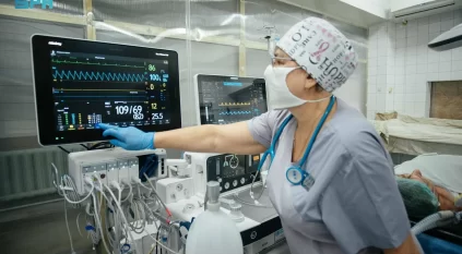 سلمان للإغاثة يزود المرافق الصحية في أوكرانيا بالمعدات الطبية المنقذة للحياة