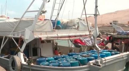 وصول أولى دفعات منحة المشتقات النفطية السعودية إلى محافظة سقطرى