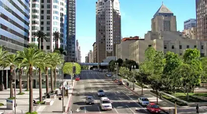 ضريبة 5% على ثروات مليارديرات كاليفورنيا تثير الجدل