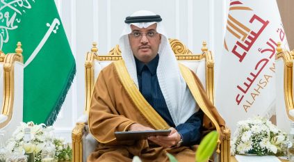 محافظ الأحساء يزور عددًا من مراكز المحافظة.. ويدشّن مشاريع تنموية بقيمة 40 مليون ريال