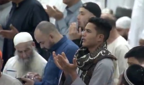 لحظات إيمانية في رحاب الحرم المكي ليلة 7 رمضان