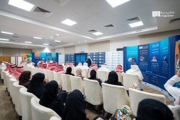 أكاديمية واس للتدريب الإخباري تعرف ببرنامج تمكين الخريجين للوظائف الإعلامية في أمسيتها الرمضانية بجدة