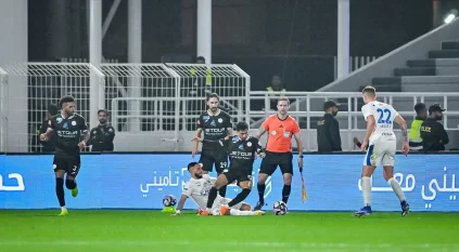 الهلال يتجاوز الشباب بخماسية 