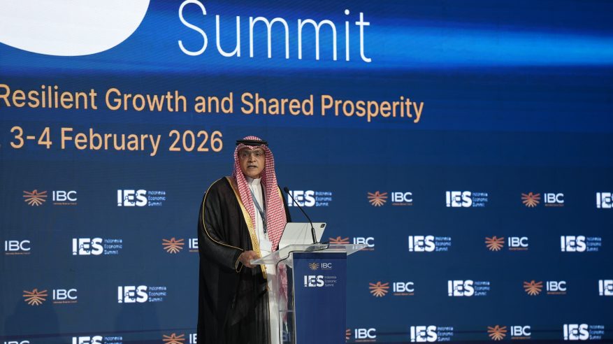 رئيس الغرفة الإسلامية للتجارة والتنمية: العالم أمام مفترق طرق اقتصادي وأخلاقي