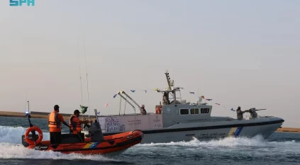 حرس الحدود يقيم عروضًا برية وبحرية احتفاءً بيوم التأسيس