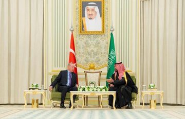 البيان المشترك في ختام زيارة الرئيس التركي للسعودية: شراكة استراتيجية وتوافق إقليمي ودولي