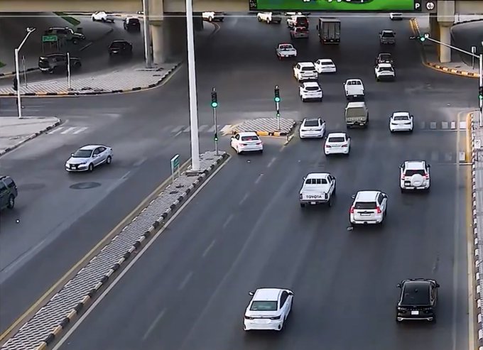 بدء تشغيل الإشارات الذكية لتحسين حركة المرور في بريدة