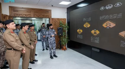 الفريق البسامي يتفقّد جاهزية الخطط الأمنية والمرورية لموسم عمرة 1447 هـ