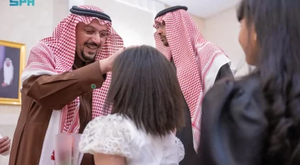أمير منطقة القصيم يشارك أبناءه الأيتام مأدبة الإفطار