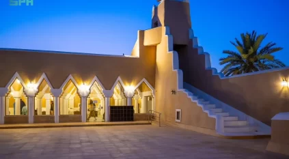 مشروع الأمير محمد بن سلمان يجدد المسجد القبلي.. ويحافظ على أصالته بجذوع الأثل والنخيل
