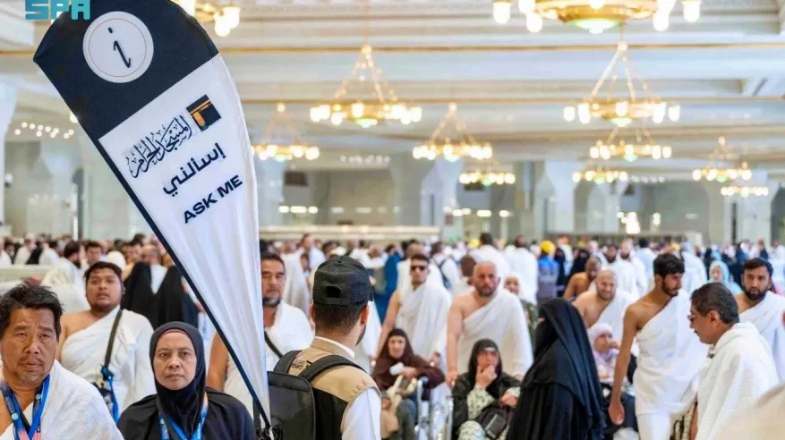 “العناية بالحرمين” تعزز الإرشاد الميداني بخدمات الترجمة الفورية خلال رمضان