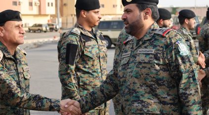 اللواء الركن عوض العنزي يتفقد قوات الأفواج الأمنية بعسير وجازان ويهنئهم بشهر رمضان