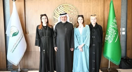 الربيعة يلتقي التوأم الملتصق البولندي أولغا وداريا بعد 21 عامًا من فصلهما