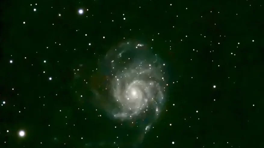 رصد مجرة “دولاب الهواء” في سماء السهلة جنوب رفحاء