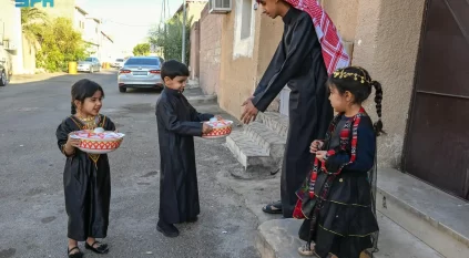 الطِّعْمة في رمضان.. عادة حائلية تعكس روح الجيرة والتكافل بين الأهالي