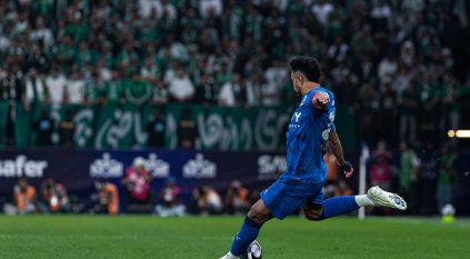 دوري روشن.. الهلال يتعادل سلبيًا مع الأهلي بدون أهداف