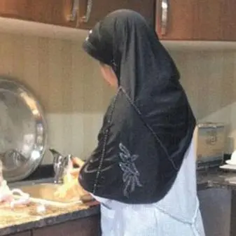 محامٍ يحذر من تأجير العمالة المنزلية: قد تصل العقوبة للسجن 15 عامًا