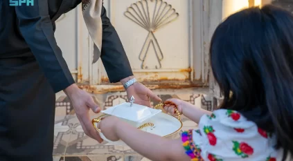 تبادل طعام الإفطار عادة رمضانية تعكس التكافل الاجتماعي في الشمالية