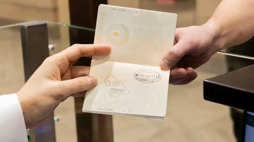 وزارة الداخلية تطلق ختم “معرض الدفاع العالمي 2026”