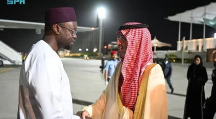 رئيس وزراء السنغال يصل إلى جدة