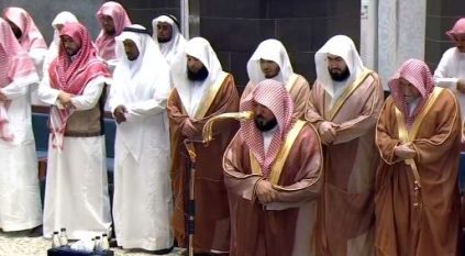 مشاهد من صلاة التراويح في الحرم المكي ليلة 9 رمضان