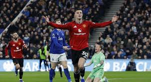 الدوري الإنجليزي.. مانشستر يونايتد يفوز على إيفرتون بهدف نظيف