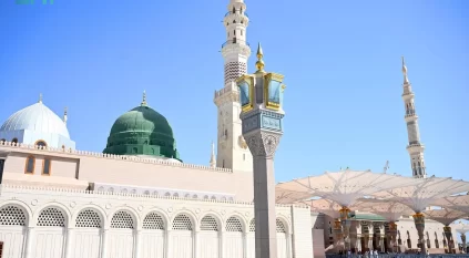 مظلات المسجد النبوي.. هندسة متحركة تظلل أكثر من 228 ألف مصلٍ