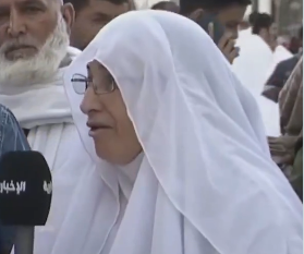 معتمرة مصرية تشيد بكفاءة الموظفات السعوديات وحسن تعاملهن