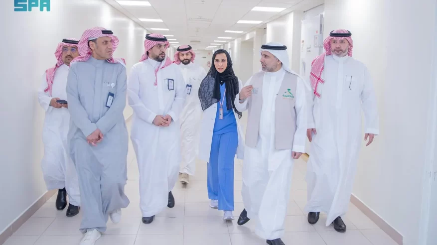 وزير الصحة يتفقد جاهزية الخدمات الصحية بالمدينة المنورة لشهر رمضان 2026