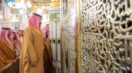 ولي العهد يزور المسجد النبوي