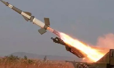 الدفاعات الجوية الإماراتية تتعامل مع 7 صواريخ باليستية و 27 طائرة مسيرة