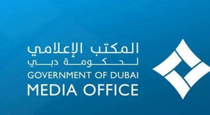 السيطرة على حريق في محيط مطار دبي وتعليق الرحلات مؤقتاً