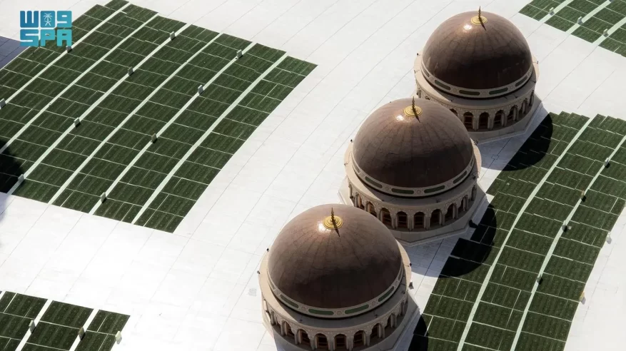 توزيع مدروس وفق الكثافة.. 58 ألف سجادة في الحرمين الشريفين لخدمة المصلين