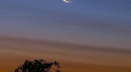 فلكية جدة: فجر الثلاثاء ظهور خافت لقمر رمضان