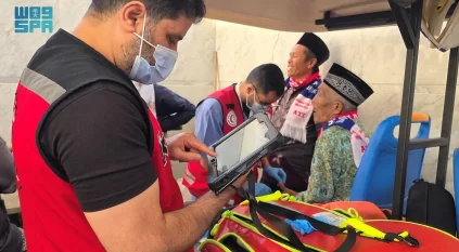 الهلال الأحمر تُعيد النبض لمريض يُعاني من توقف القلب في ساحات المسجد النبوي