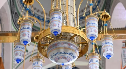منظومة إضاءة متكاملة بالمسجد النبوي تبرز الجمال المعماري وتدعم استدامة الطاقة