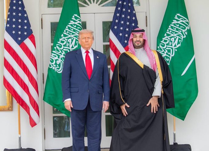 ترمب لـ ولي العهد: نؤيد المملكة في أي إجراءات لمواجهة الانتهاكات الإيرانية