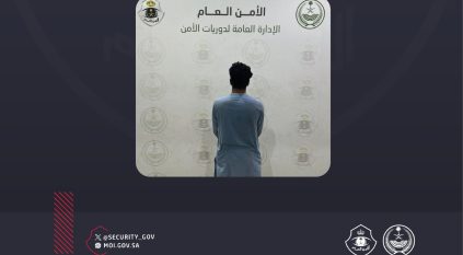 دوريات الأمن تضبط مقيمًا لممارسته التسول في المدينة المنورة 