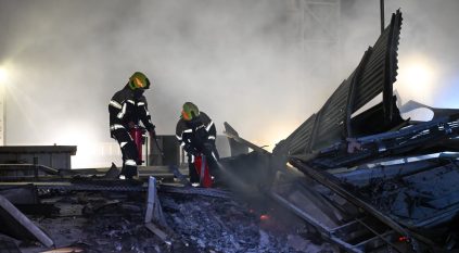 البحرين: إخماد حريق اندلع في منشأة تابعة لإحدى الشركات جراء العدوان الإيراني