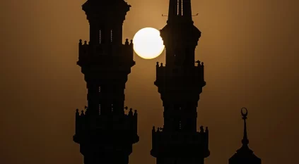 رصد غروب آخر يوم من رمضان يتزامن مع تساوي الليل والنهار بسماء المملكة