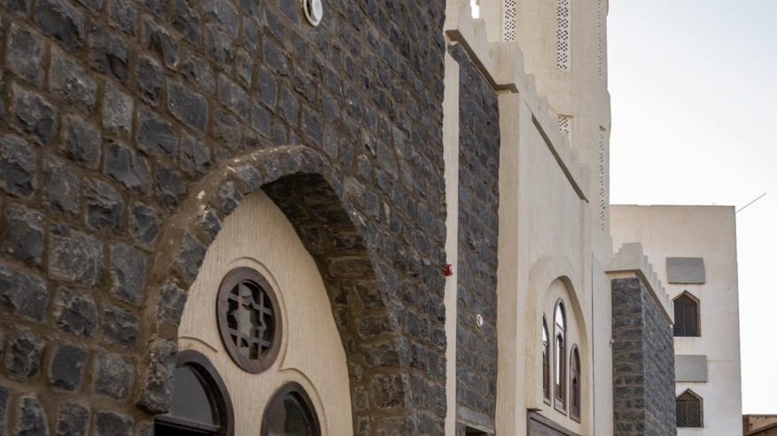 مشروع محمد بن سلمان يطوّر مسجد بني حرام في المدينة المنورة ويحفظ إرثه المرتبط بغزوة الأحزاب