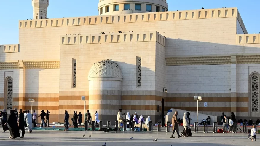 مسجد سيد الشهداء بالمدينة المنورة.. مَعلمٌ بارز في ميدان أحد