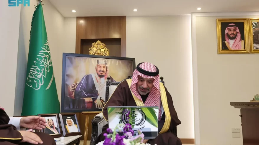 أمير منطقة نجران يدشّن مبادرة “صحتك في كل خطوة”