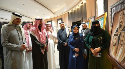 مكتبة المؤسس تحتفي بيوم العلم بمعرض فني تشكيلي بعنوان “في حب الأخضر”