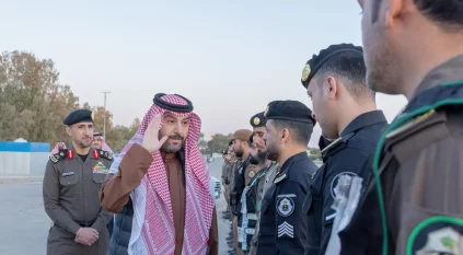 نائب أمير الحدود الشمالية يشارك رجال الأمن إفطارهم في الميدان