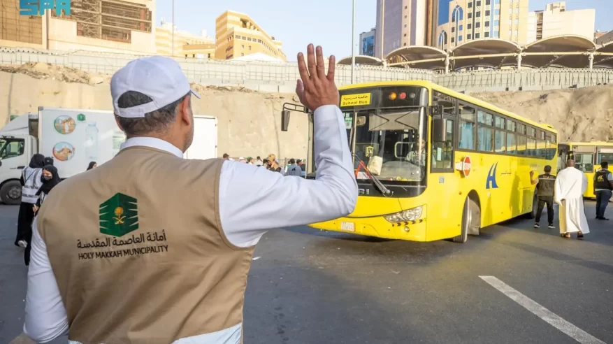 البلديات والإسكان ترفع جاهزيتها للعشر الأواخر من رمضان بـ 18 ألف كادر و6 آلاف آلية
