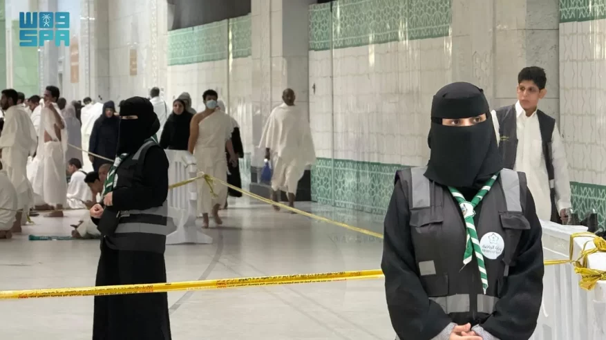 ميادين التطوع.. “فتيات الكشافة” في خدمة المعتمرين