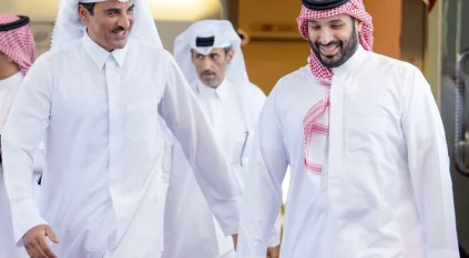 أمير قطر يصل إلى جدة وولي العهد في مقدمة مستقبليه