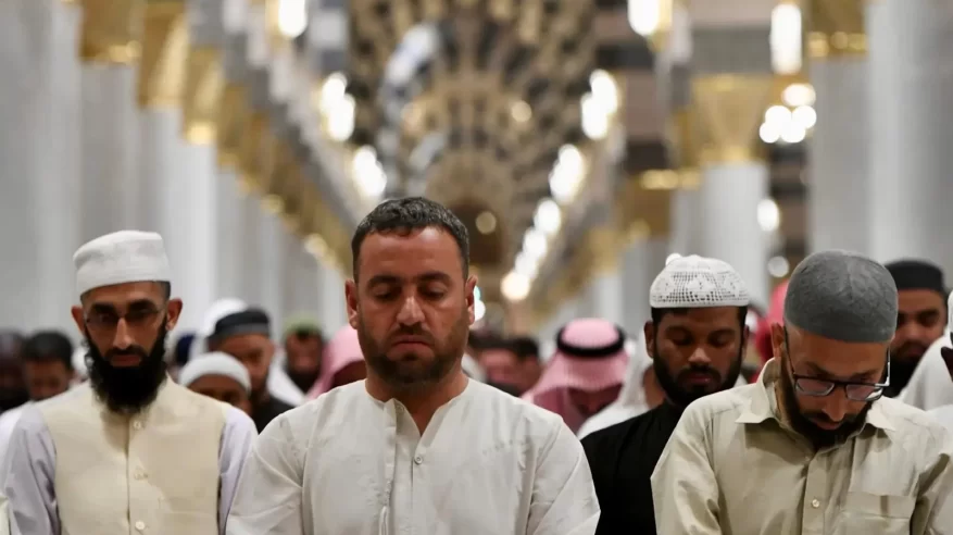 أجواء إيمانية بالمسجد النبوي في صلاتي العشاء والتراويح ليلة 27 رمضان