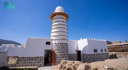 مشروع الأمير محمد بن سلمان يحافظ على إرث يعود لـ 13 قرنًا بتجديد مسجد المسقي في أبها